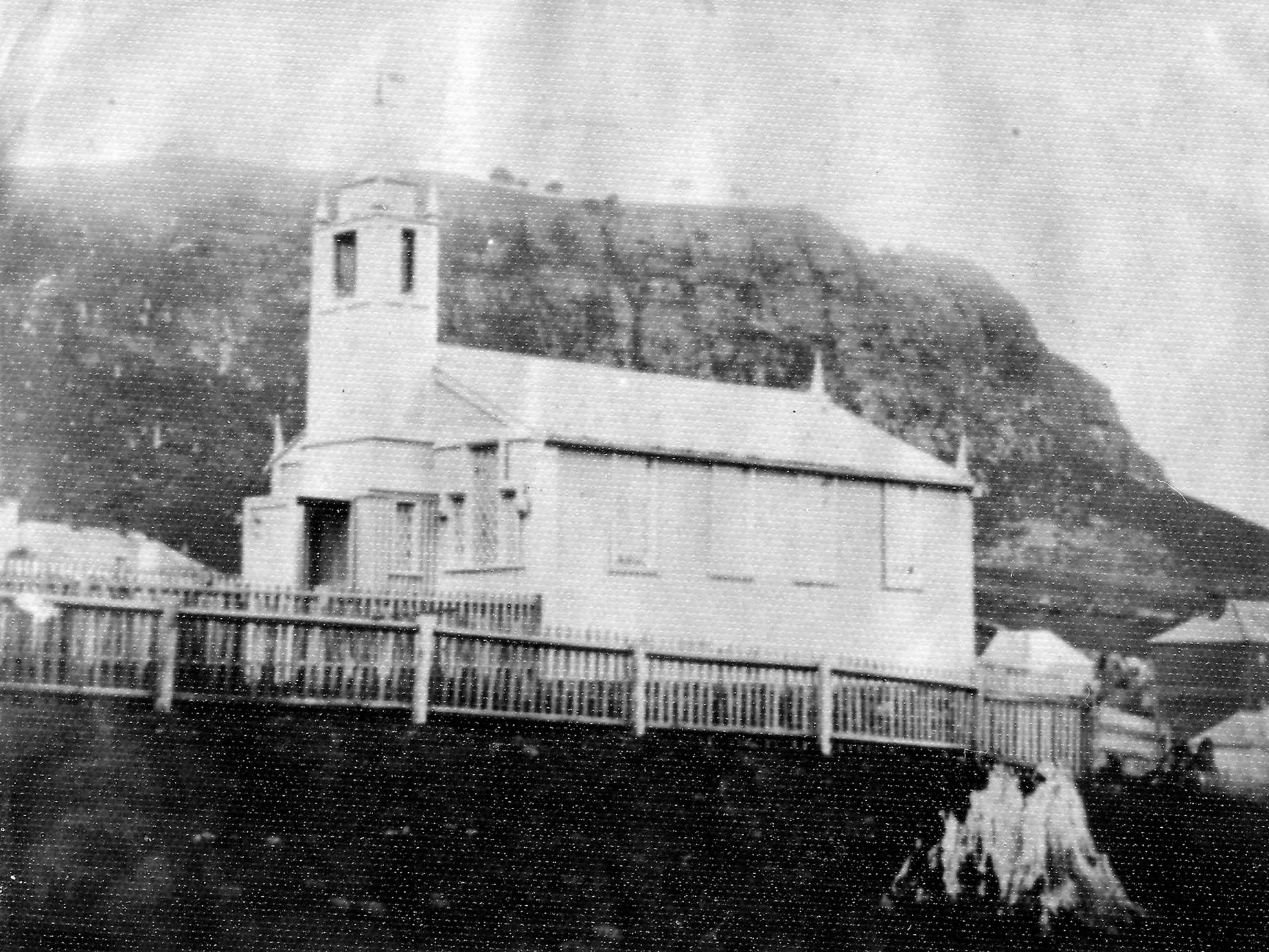 Source: Meg Eldridge St James’ Presbyterian church with The Nut in the background