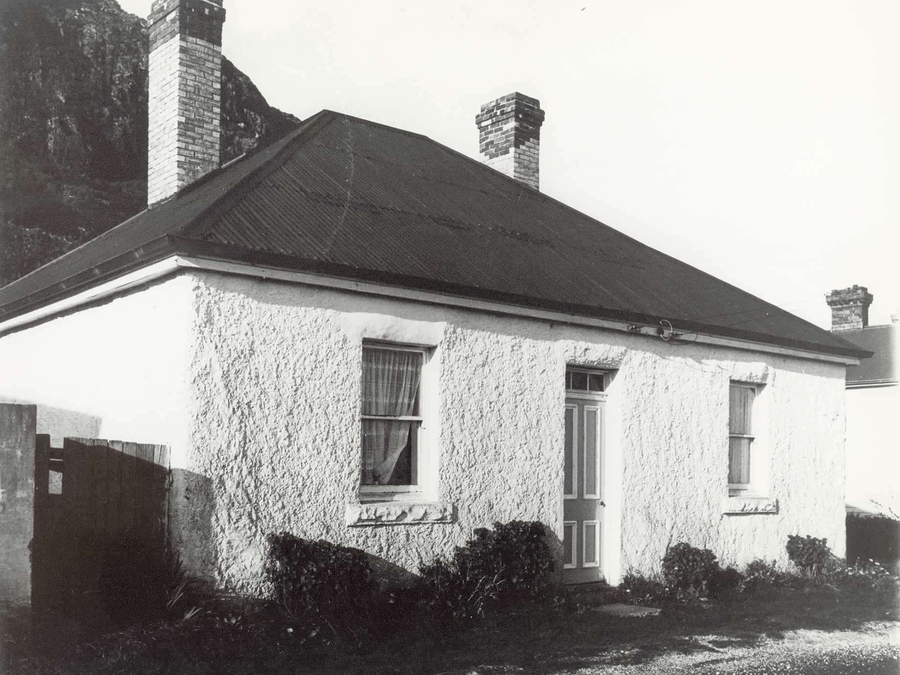Source: Tasmanian Archive and Heritage Office The Captains Cottage, Alexander Terrace, c1832